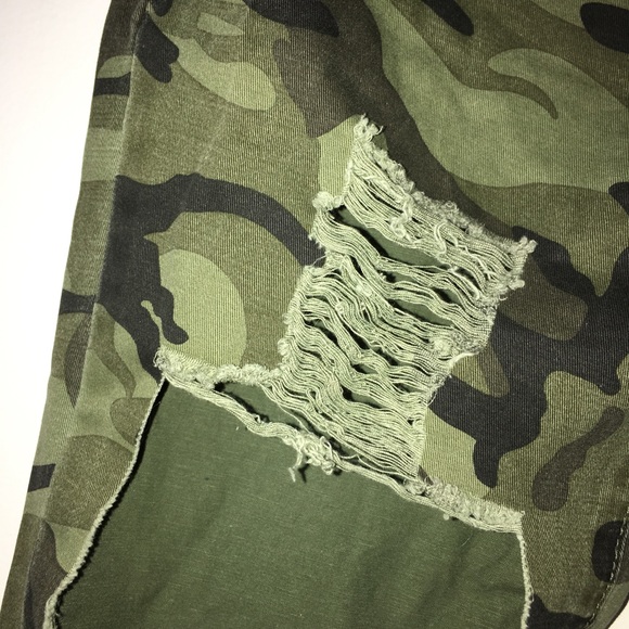 “Vintage” Camo Jeans - BRAND NEW - Picture 3 of 4